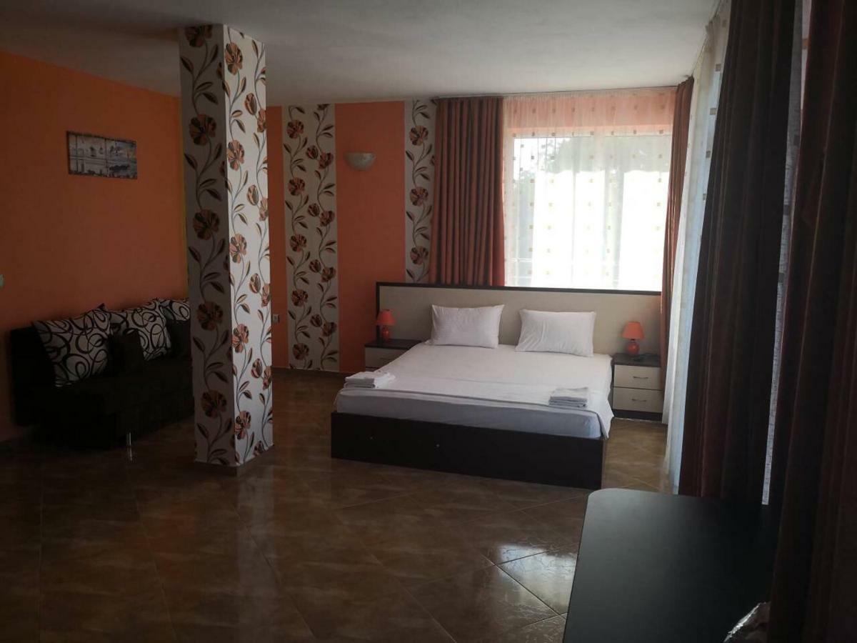 Свети Кирил Лозенец Hotel Bagian luar foto